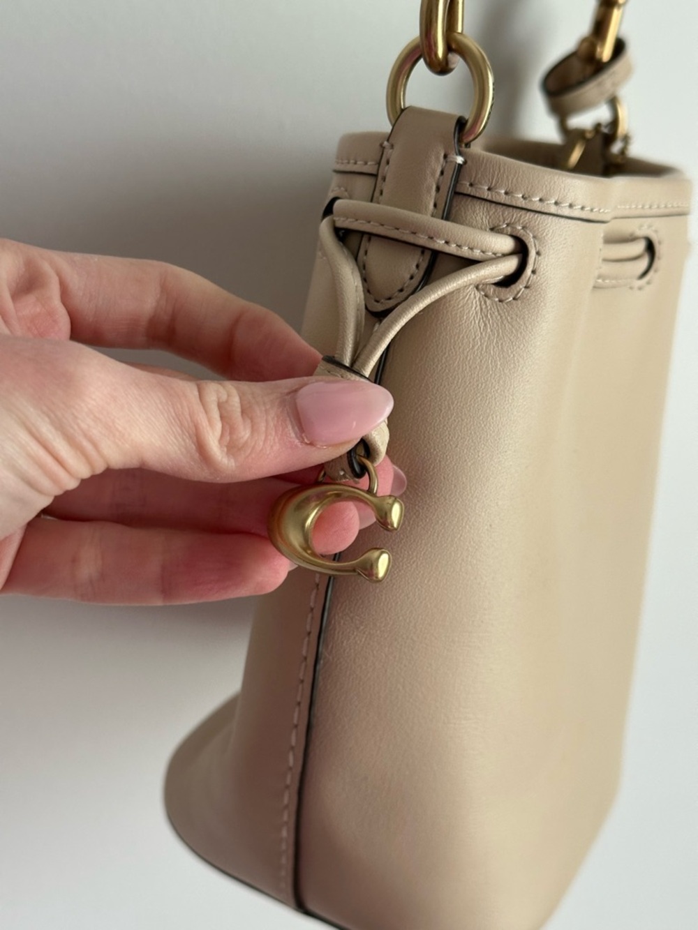 Coach Mini Bucket Bag Ivory Glovetanned Leather Crossbody - Picture 8 of 8